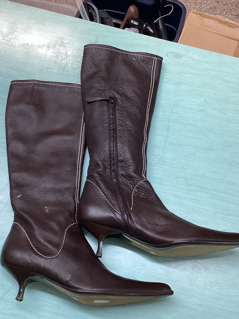 Giuseppe Zanotti Dark Brown Leather Pointed-Toe Mid-Calf Kitten Heel Boots - Picture 5 of 5